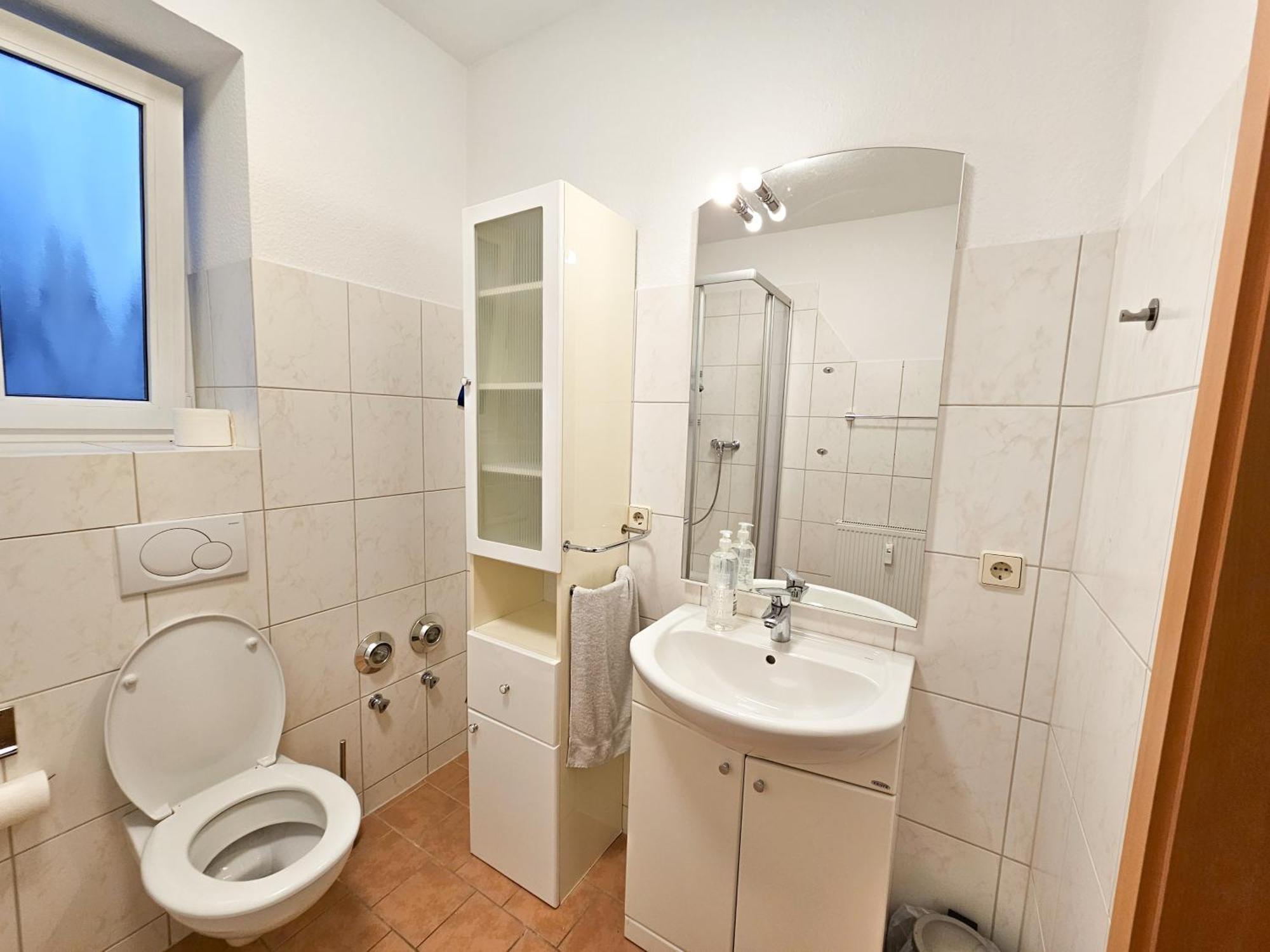 City-close - King Bed & Free Garage