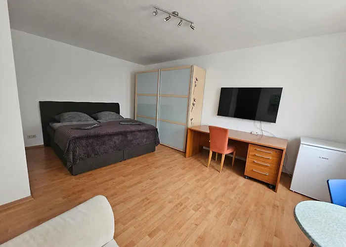 City-Close - King Bed & Free Garage